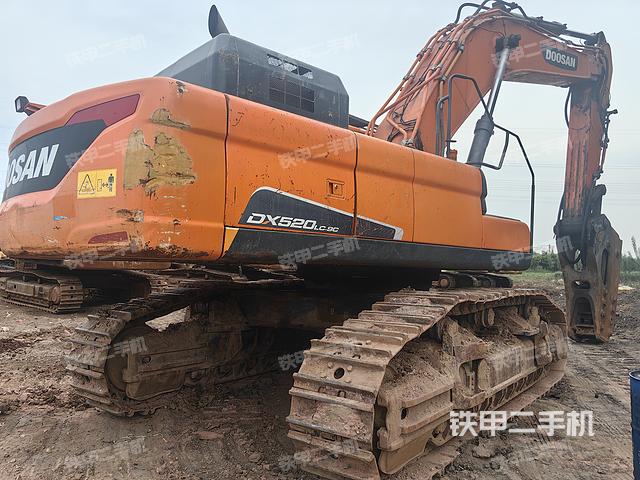 整机右后45°(整机外观) 整机右后45°(整机外观)