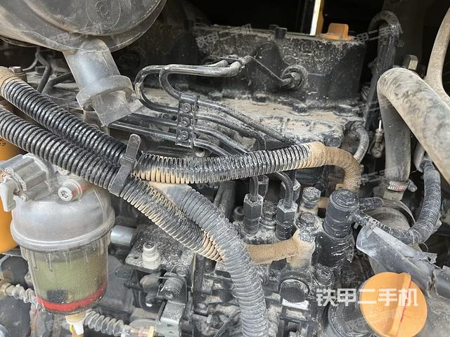 发动机整体俯视(整机外观) 发动机整体俯视(整机外观)