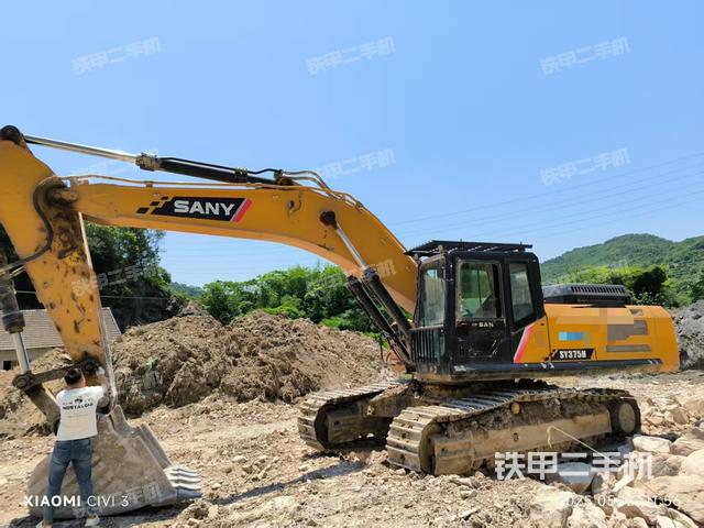三一重工SY375H挖掘機(jī)