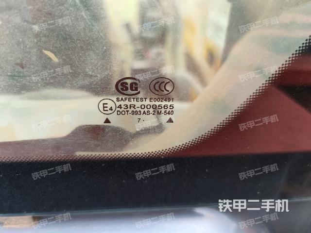 后窗玻璃角標(biāo)(駕駛室部分) 后窗玻璃角標(biāo)(駕駛室部分)