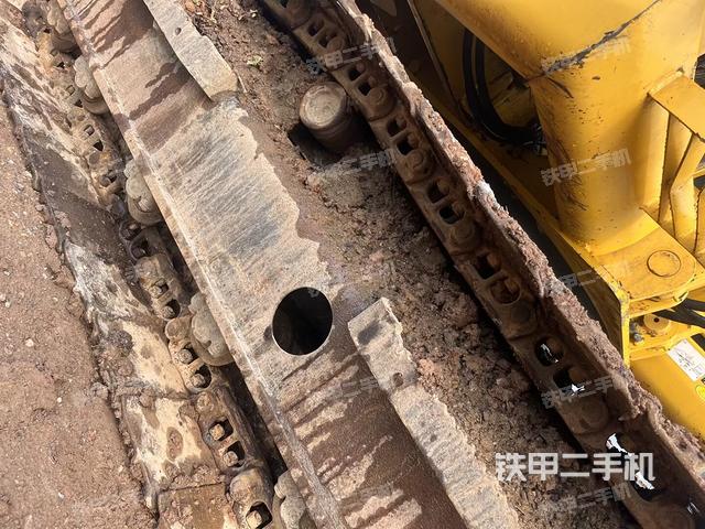 右导向轮(行走机构) 右导向轮(行走机构)