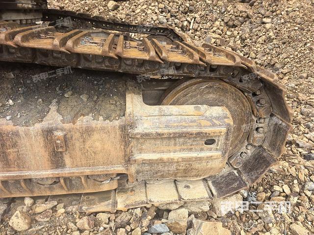 右侧行走马达盖板(行走机构) 右侧行走马达盖板(行走机构)