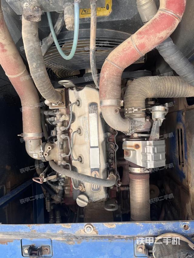 气门室盖螺丝特写（上车部件）