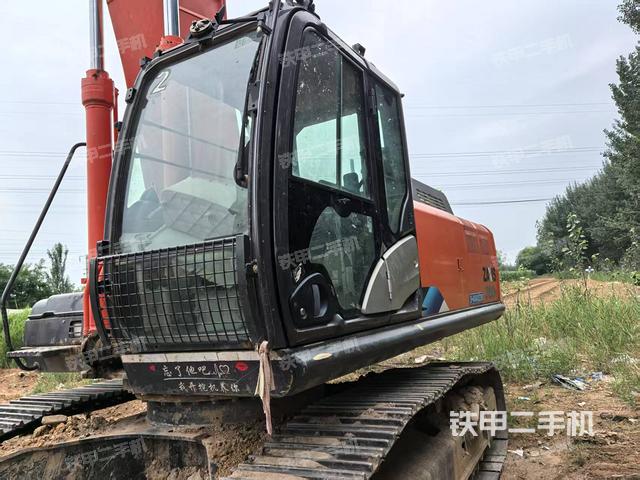 驾驶室整体（整机外观）