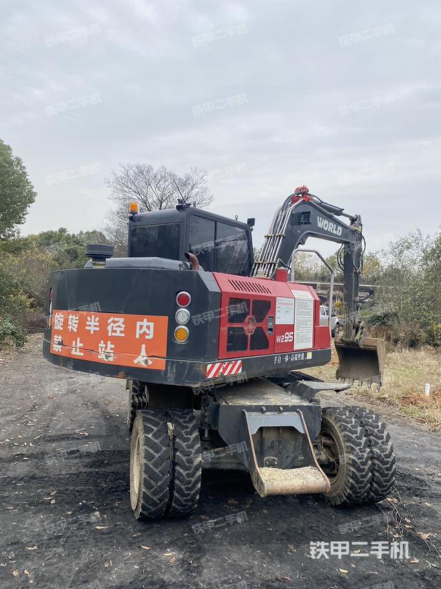 右前45(整機(jī)外觀) 右前45(整機(jī)外觀)