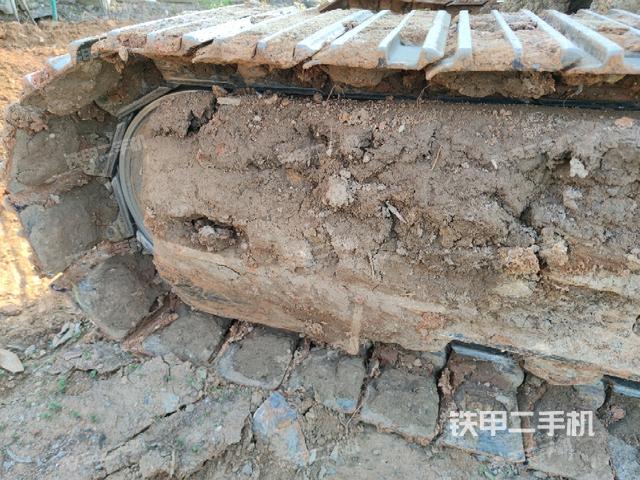 左侧行走马达盖板(行走机构) 左侧行走马达盖板(行走机构)