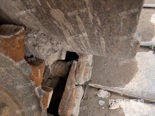 左导向轮（行走机构）