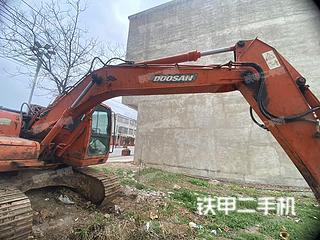 斗山DH150LC-7挖掘机实拍图片