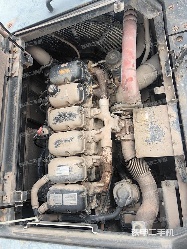 发动机整体俯视(整机外观) 发动机整体俯视(整机外观)