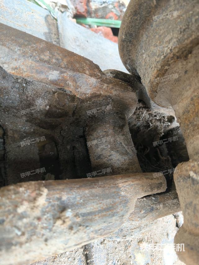 左侧履带整体 (行走机构) 左侧履带整体 (行走机构)