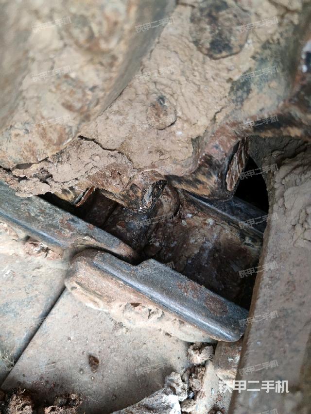 左托鏈輪和鏈筋(行走機(jī)構(gòu)) 左托鏈輪和鏈筋(行走機(jī)構(gòu))