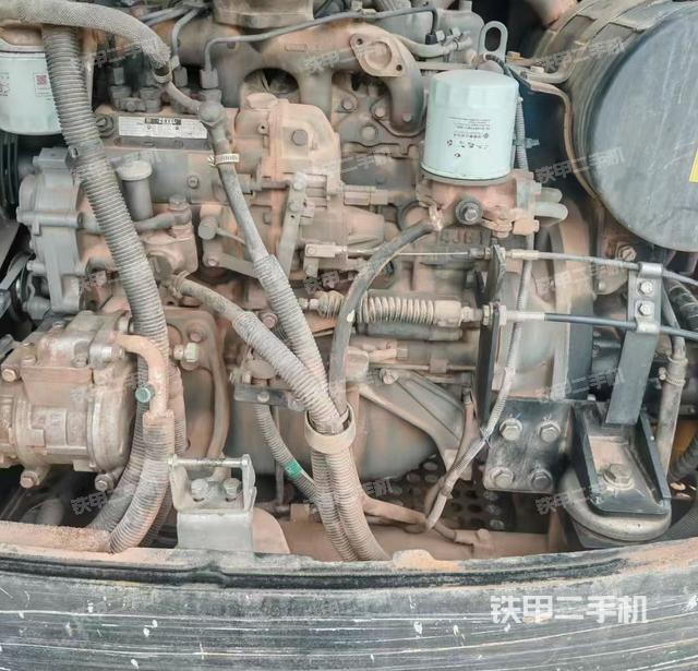 發(fā)動(dòng)機(jī)整體俯視(整機(jī)外觀) 發(fā)動(dòng)機(jī)整體俯視(整機(jī)外觀)