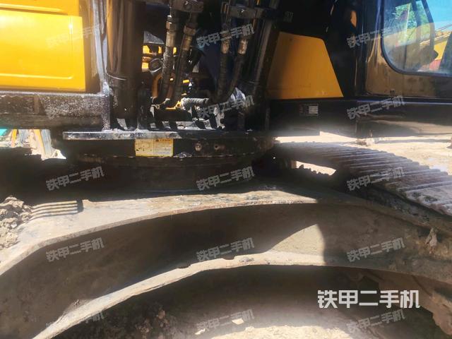 铲斗45度(工作和回转装置) 铲斗45度(工作和回转装置)