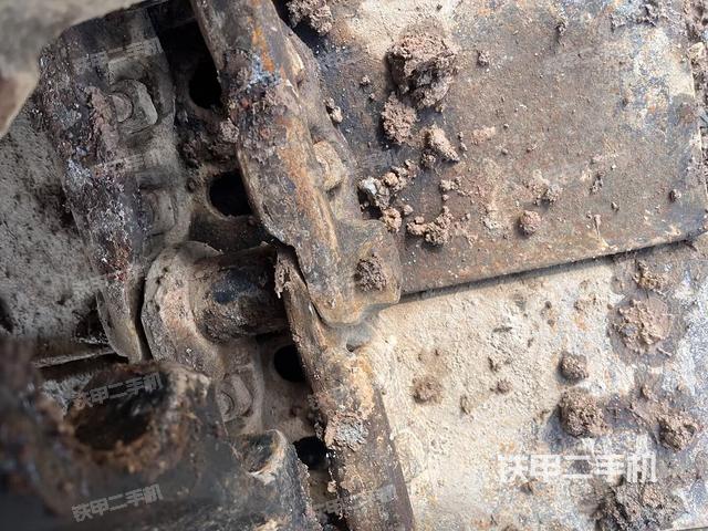 左侧行走马达盖板(行走机构) 左侧行走马达盖板(行走机构)