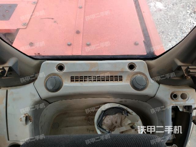 座椅后部(駕駛室部分) 座椅后部(駕駛室部分)