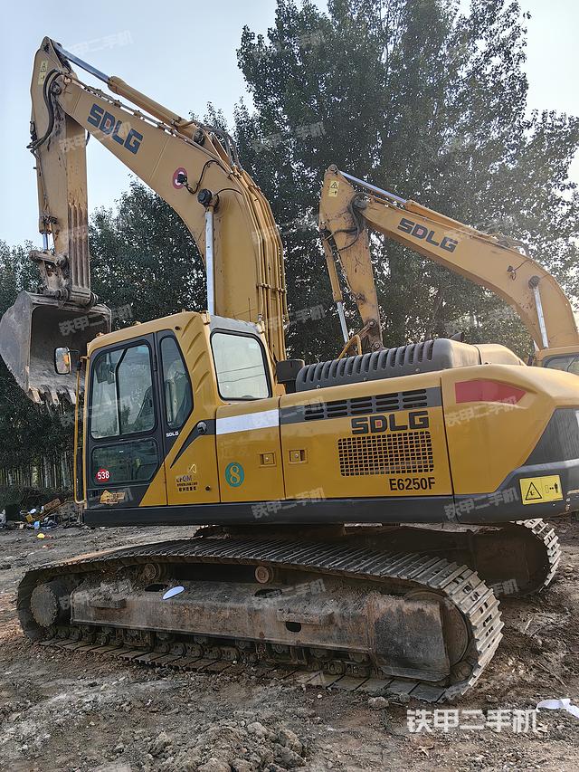 山東臨工E6250F挖掘機