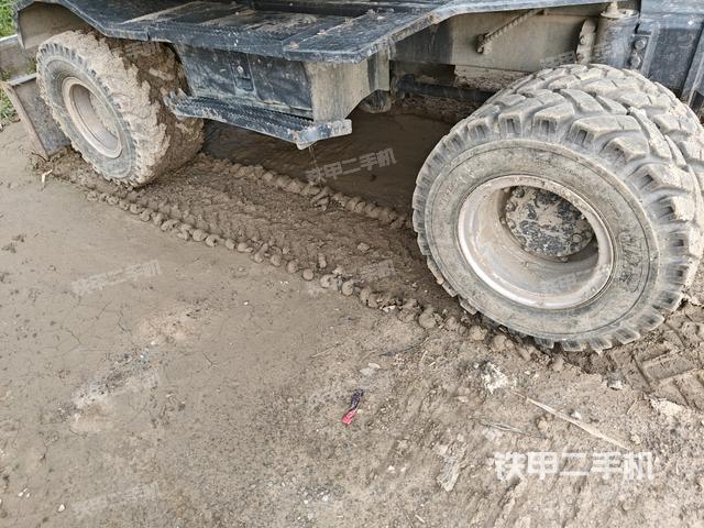 左側(cè)行走馬達(dá)蓋板(行走機(jī)構(gòu)) 左側(cè)行走馬達(dá)蓋板(行走機(jī)構(gòu))