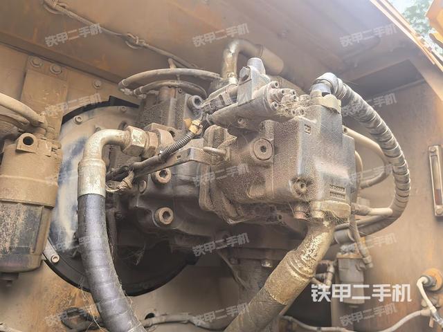 液压泵斜45 左(大件舱室) 液压泵斜45 左(大件舱室)