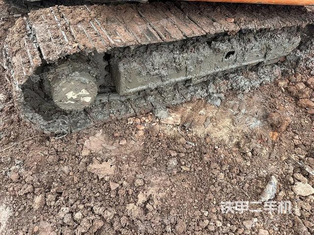 单侧履带整体（整机外观）