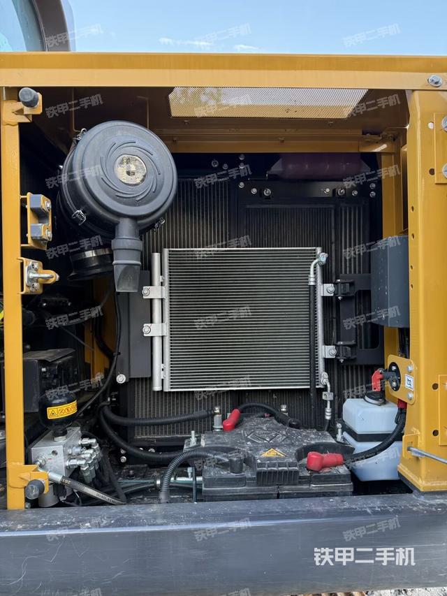 驾驶室整体（整机外观）