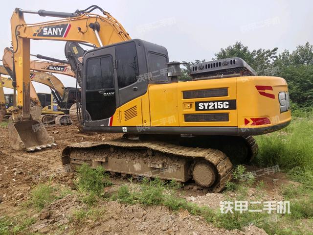 三一重工SY215C挖掘機