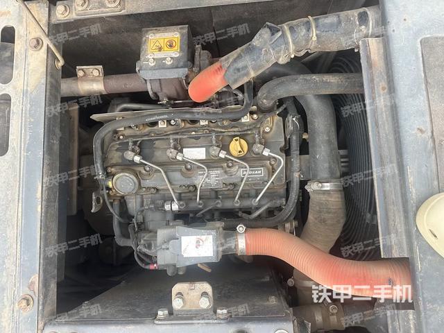 發(fā)動機整體俯視(整機外觀) 發(fā)動機整體俯視(整機外觀)