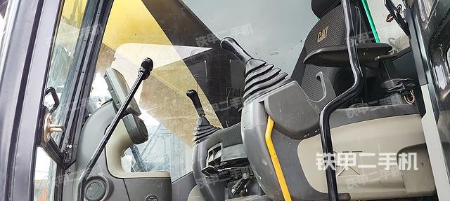 驾驶室整体（整机外观）