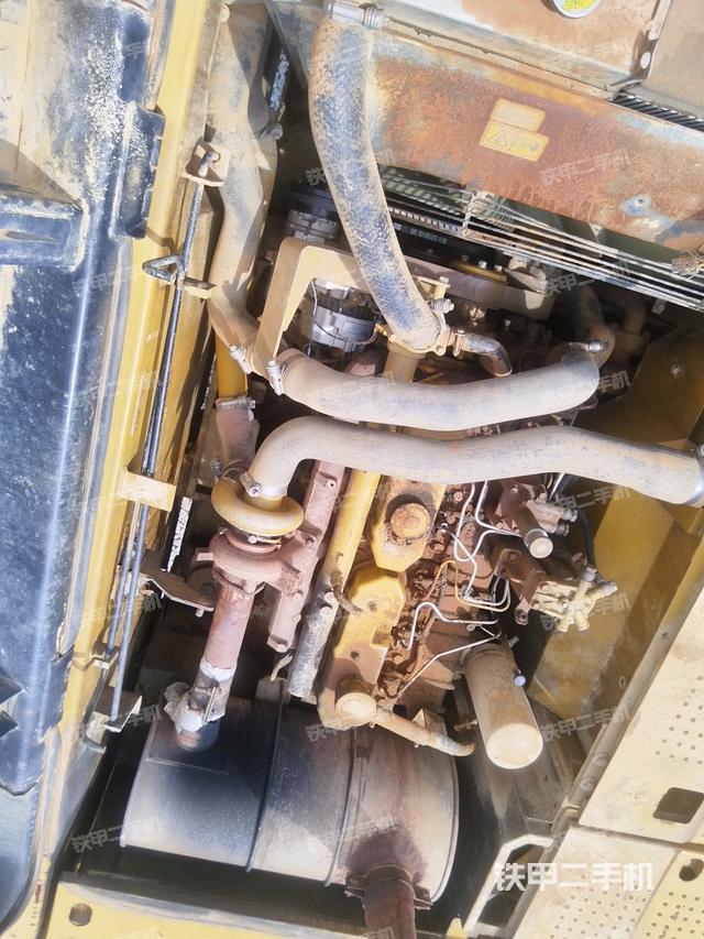 发动机室(上车部件) 发动机室(上车部件)