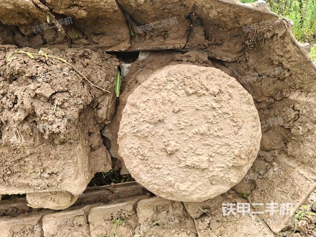 左侧履带整体 (行走机构) 左侧履带整体 (行走机构)
