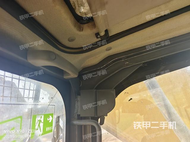 后窗玻璃角标(驾驶室部分) 后窗玻璃角标(驾驶室部分)