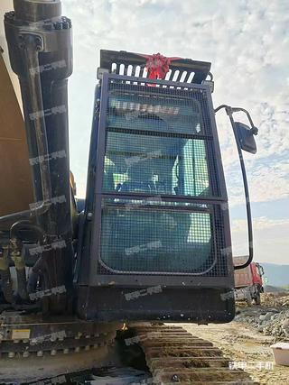 雷沃重工FR560F-HD国四挖掘机实拍图片