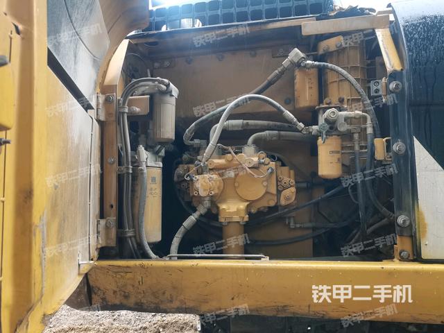 液压泵室(大件舱室) 液压泵室(大件舱室)