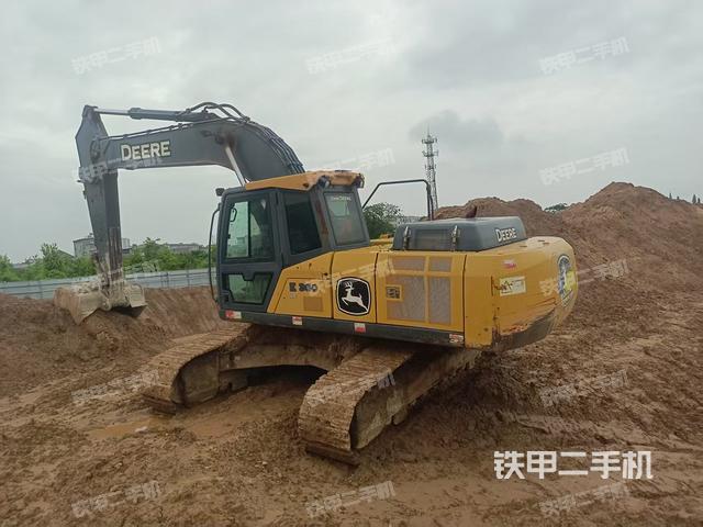 約翰迪爾E260LC挖掘機