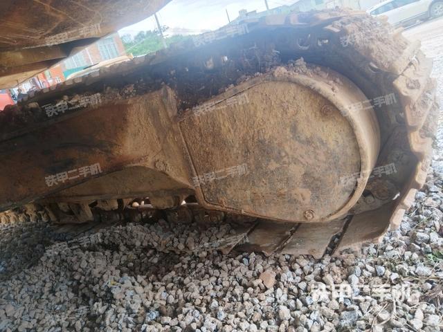 右侧行走马达盖板(行走机构) 右侧行走马达盖板(行走机构)