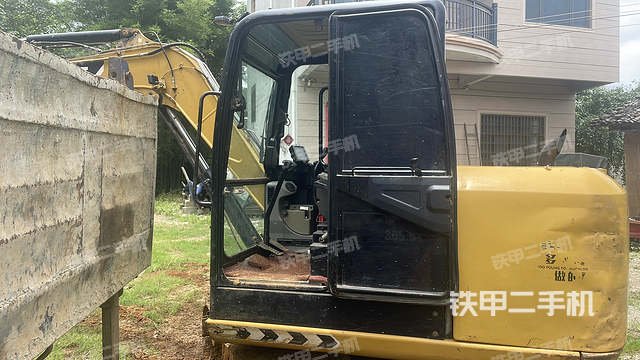 驾驶室整体（整机外观）