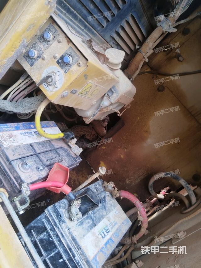 电瓶(大件舱室) 电瓶(大件舱室)