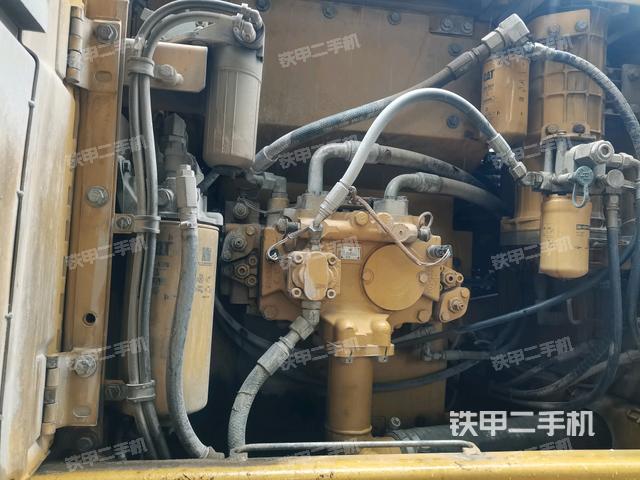 液压泵斜45 左(大件舱室) 液压泵斜45 左(大件舱室)