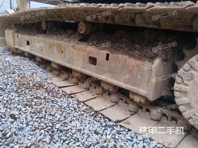 左侧履带整体 (行走机构) 左侧履带整体 (行走机构)