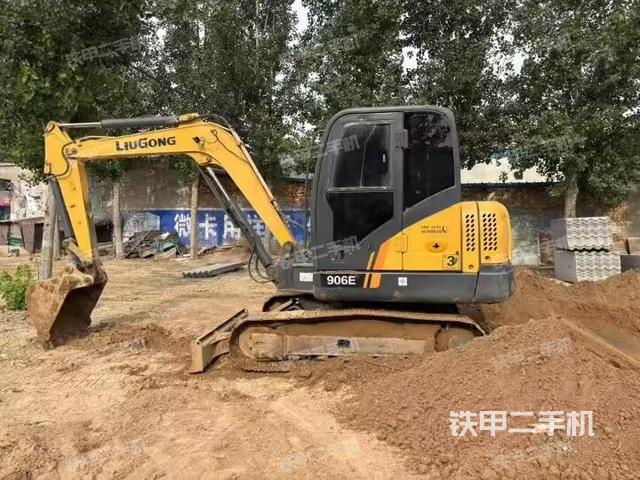 柳工CLG906D挖掘機