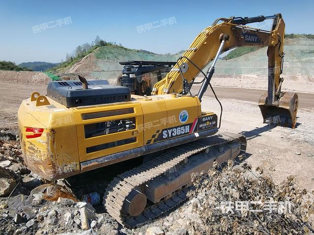 右后45(整机外观) 右后45(整机外观)