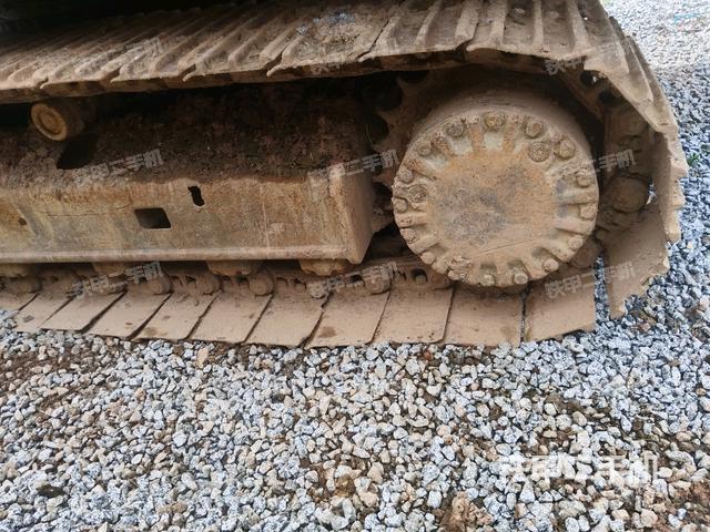 左驱动轮(行走机构) 左驱动轮(行走机构)