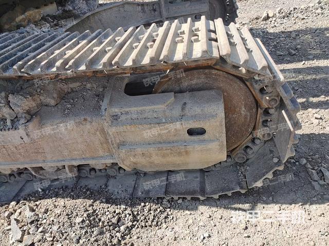 右侧行走马达盖板(行走机构) 右侧行走马达盖板(行走机构)