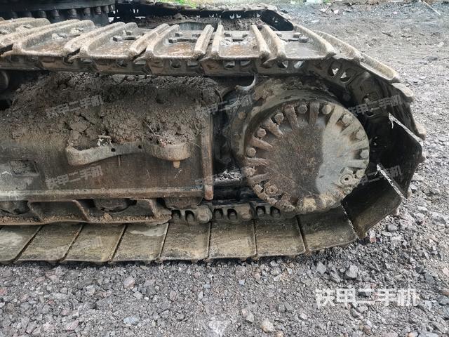 右驱动轮(行走机构) 右驱动轮(行走机构)