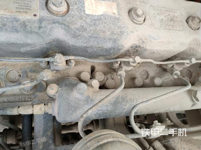 气门室盖螺丝特写(上车部件) 气门室盖螺丝特写(上车部件)