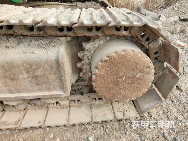 左驱动轮(行走机构) 左驱动轮(行走机构)