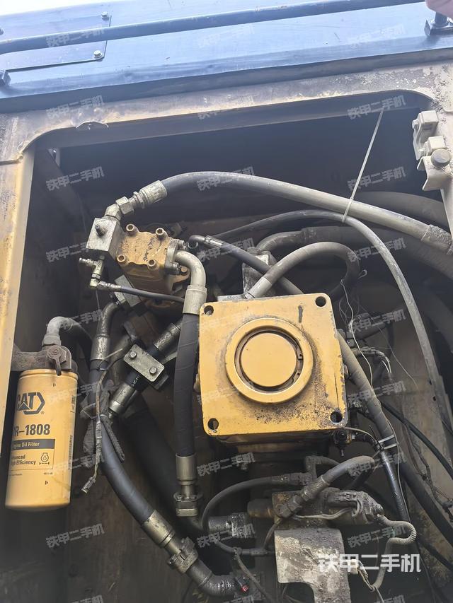 液压泵斜45 左(大件舱室) 液压泵斜45 左(大件舱室)