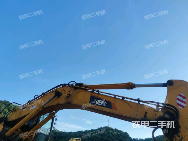 大臂整体 右侧(工作和回转装置) 大臂整体 右侧(工作和回转装置)