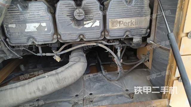 发动机整体俯视(整机外观) 发动机整体俯视(整机外观)