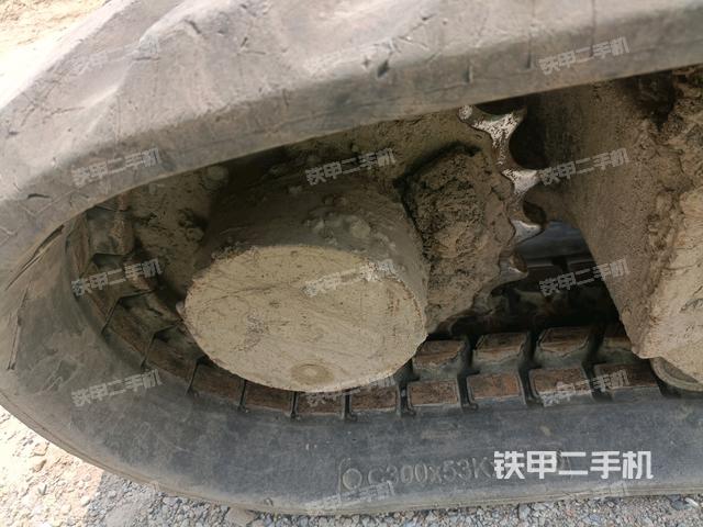 右驅動輪（行走機構）