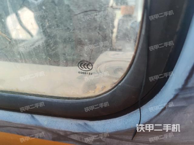 后窗玻璃角标(驾驶室部分) 后窗玻璃角标(驾驶室部分)